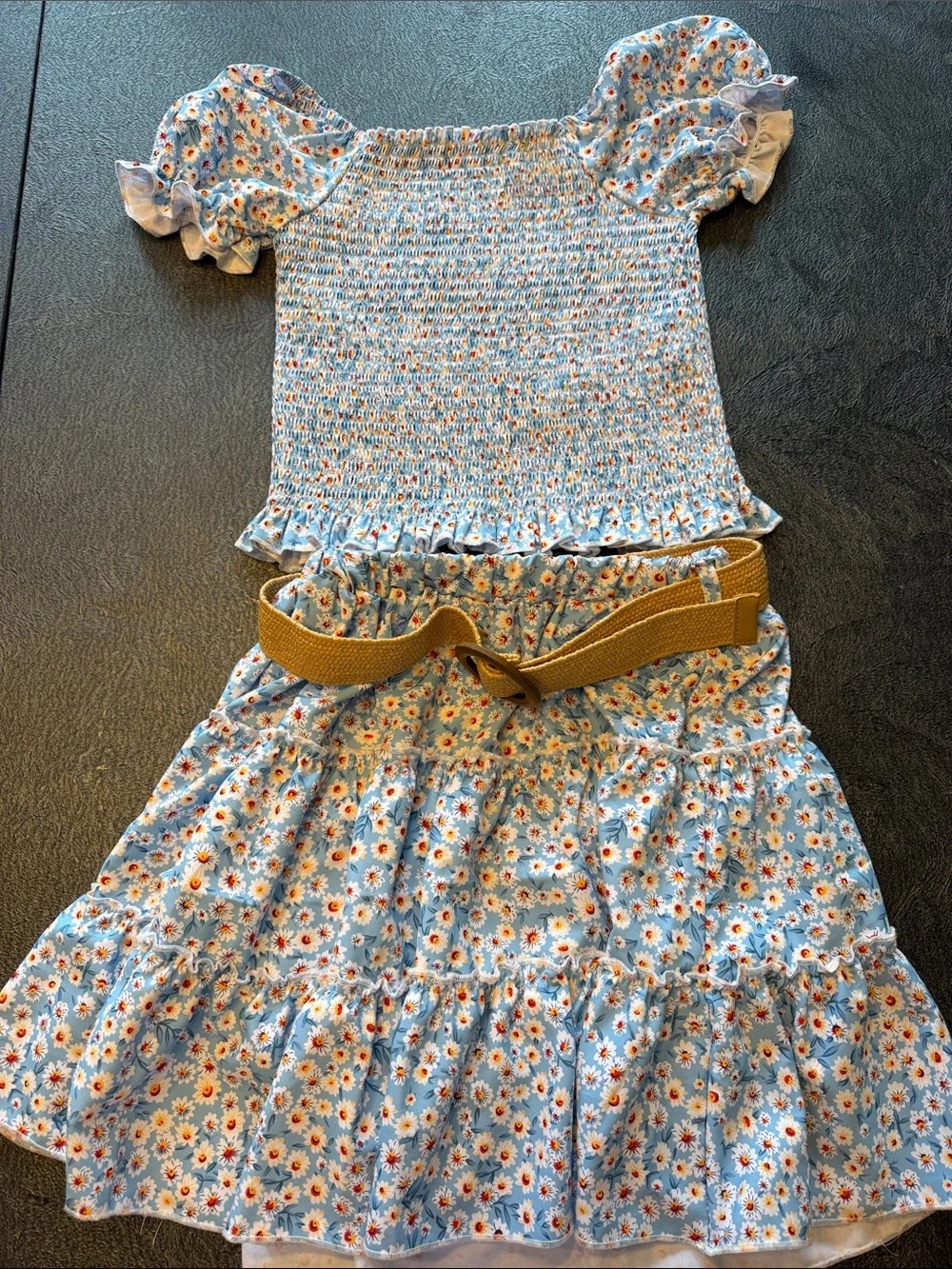 Adorable Floral set size 8